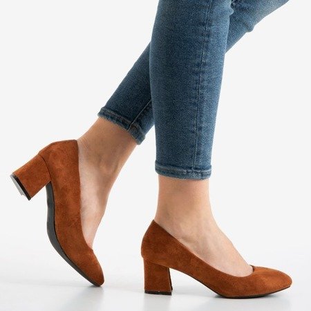 Brown women&#39;s pumps on the low post Give Love - Footwear 1