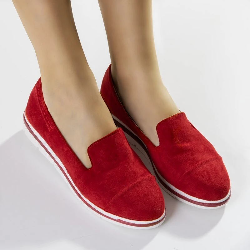 OUTLET Red women's moccasins on a low heel Dardariel - Footwear