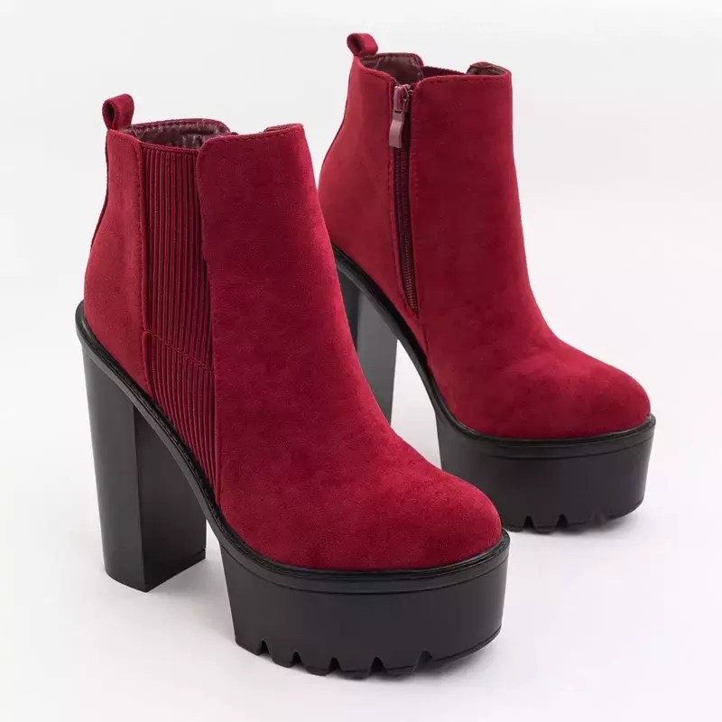 OUTLET Women's maroon boots on a higher post Sulina - Footwear