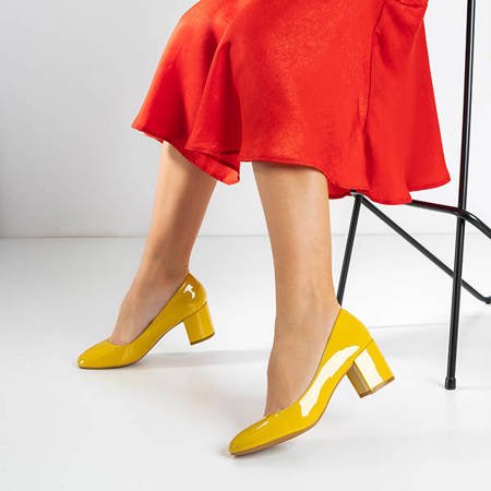 Yellow women's patent pumps on the Sofronia post - Footwear