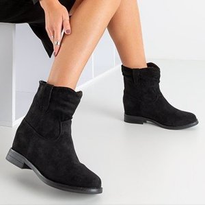 Black boots a'la cowboy boots on an indoor wedge Jelluma - Footwear