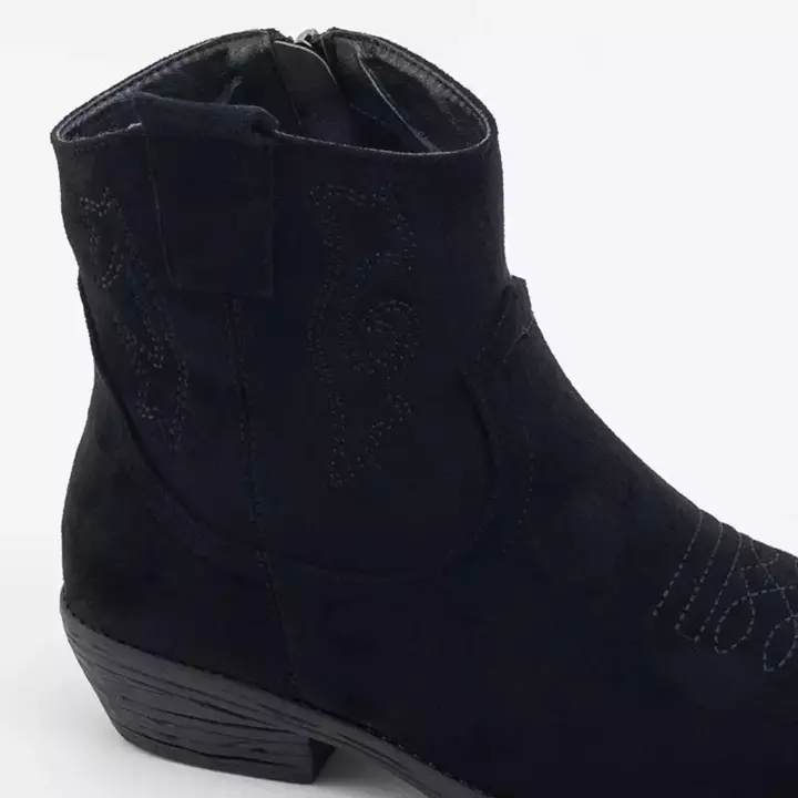 OUTLET Black eco-suede boots a'la cowboy boots with embroidery Isit-Shoes