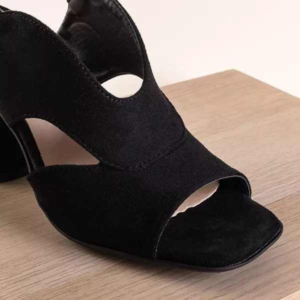 OUTLET Black women's sandals on a post Biserka - Footwear