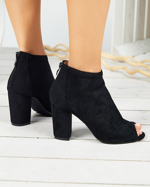 OUTLET Women's black openwork sandals on the Essgo-Footwear post