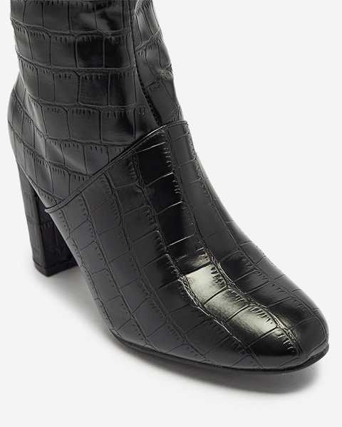 OUTLET Women's stiletto-toe boots with embossing in black Mastiu- Footwear
