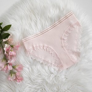 Pink women's lace panties - Clothing